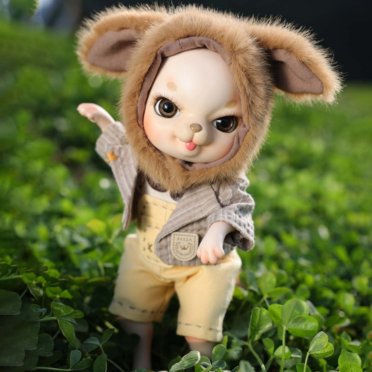 Adorable 10 Inch Porcelain Dress-up Baby Brown rabbit Dolls (BJD)