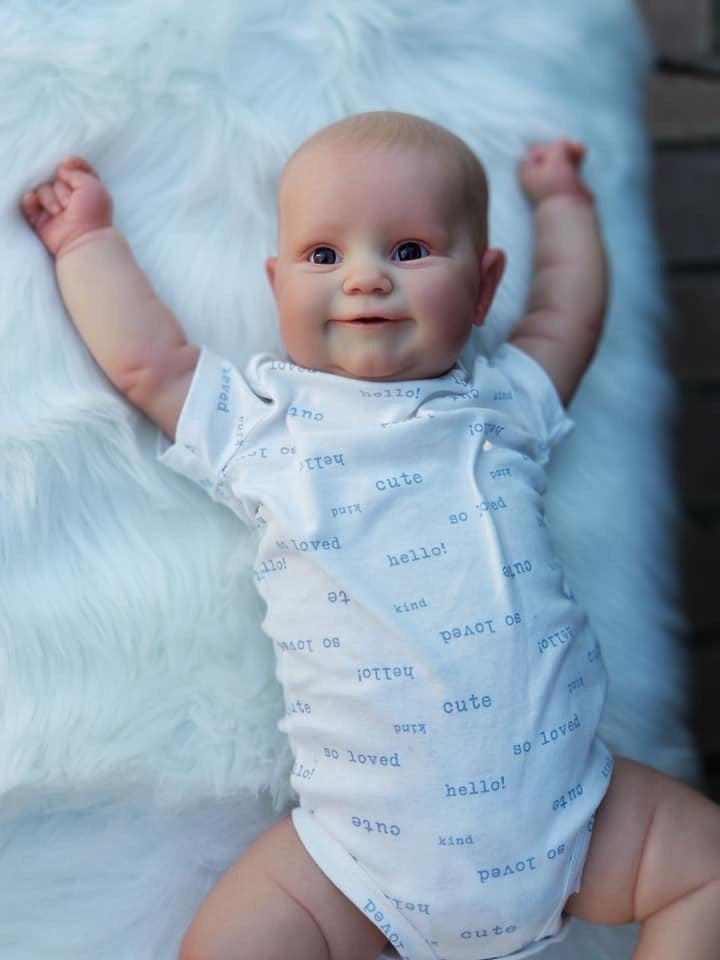 24 inch High Quality Large Baby Reborn Dolls with Cloth Body Cute and Realistic Real Baby for gifts