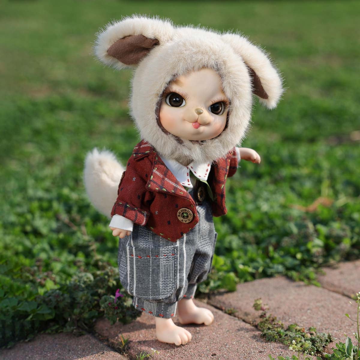 Adorable 10 Inch Porcelain Dress-up Baby Brownish red Dolls (BJD)