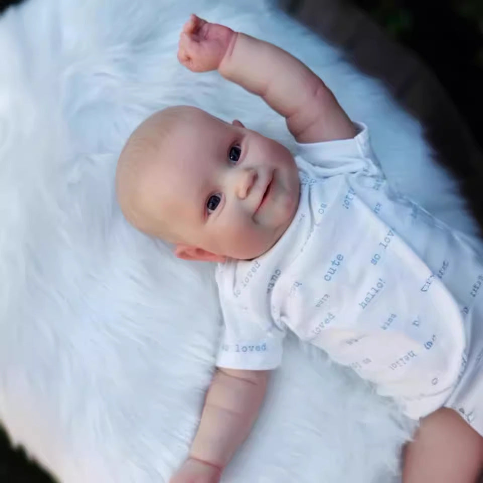 24 inch High Quality Large Baby Reborn Dolls with Cloth Body Cute and Realistic Real Baby for gifts