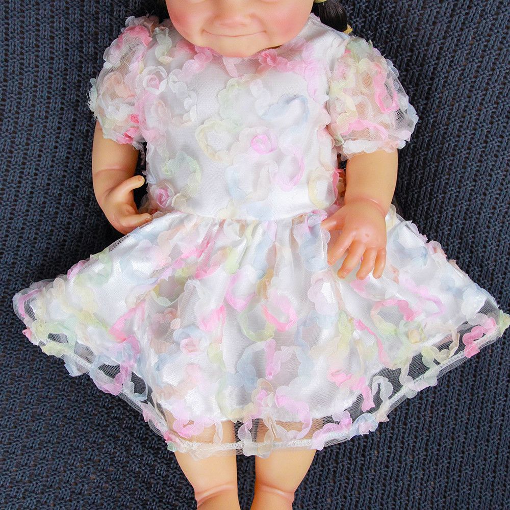 Exquisite princess-style replacement dress, suitable for 18cm–22cm reborn dolls.